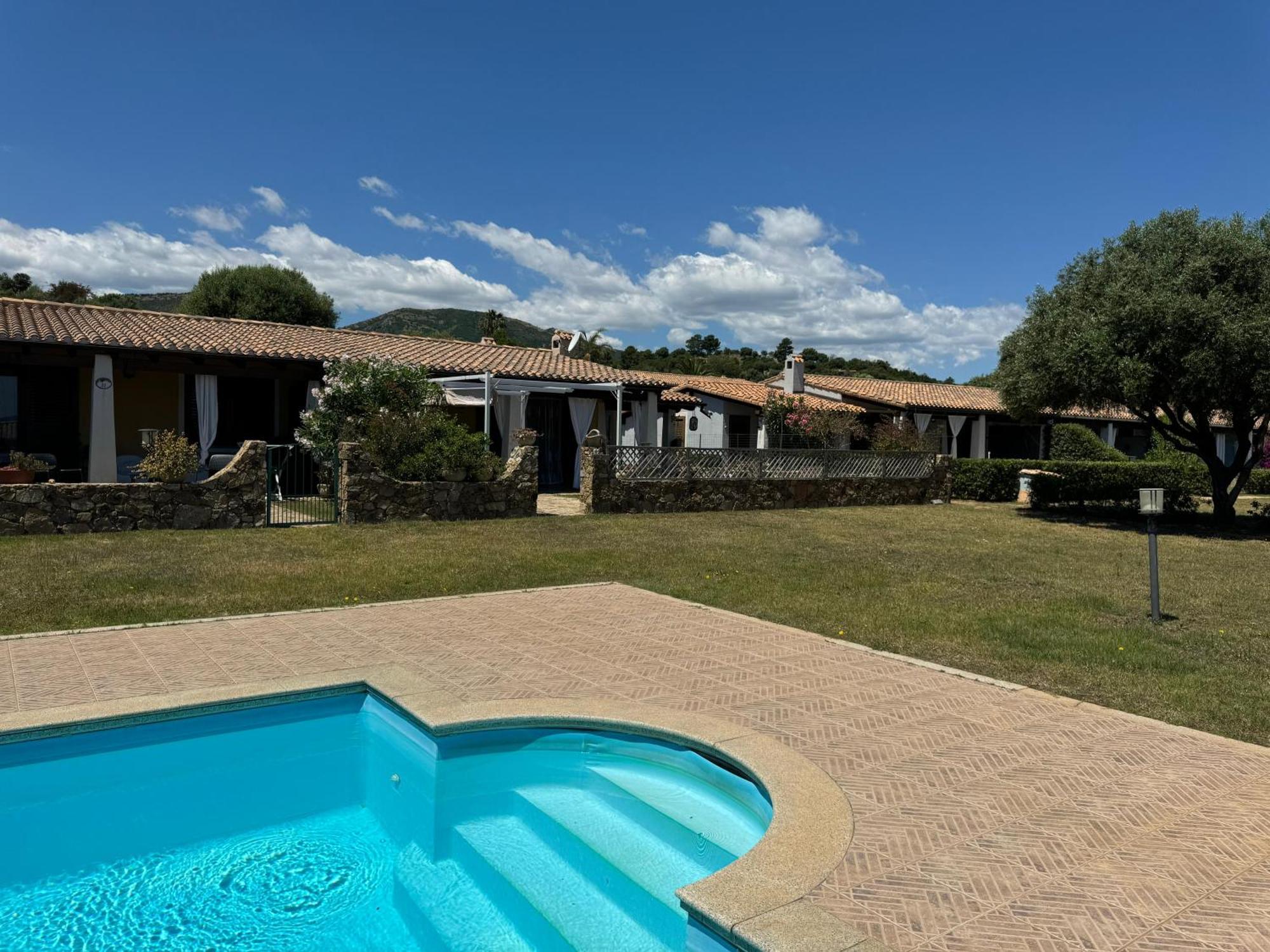 Casa Vacanze Con Piscina E Vista Mare Esclusiva Per Coppie E Famiglie, Relax E Tranquillita แตร์เตนิอา ภายนอก รูปภาพ