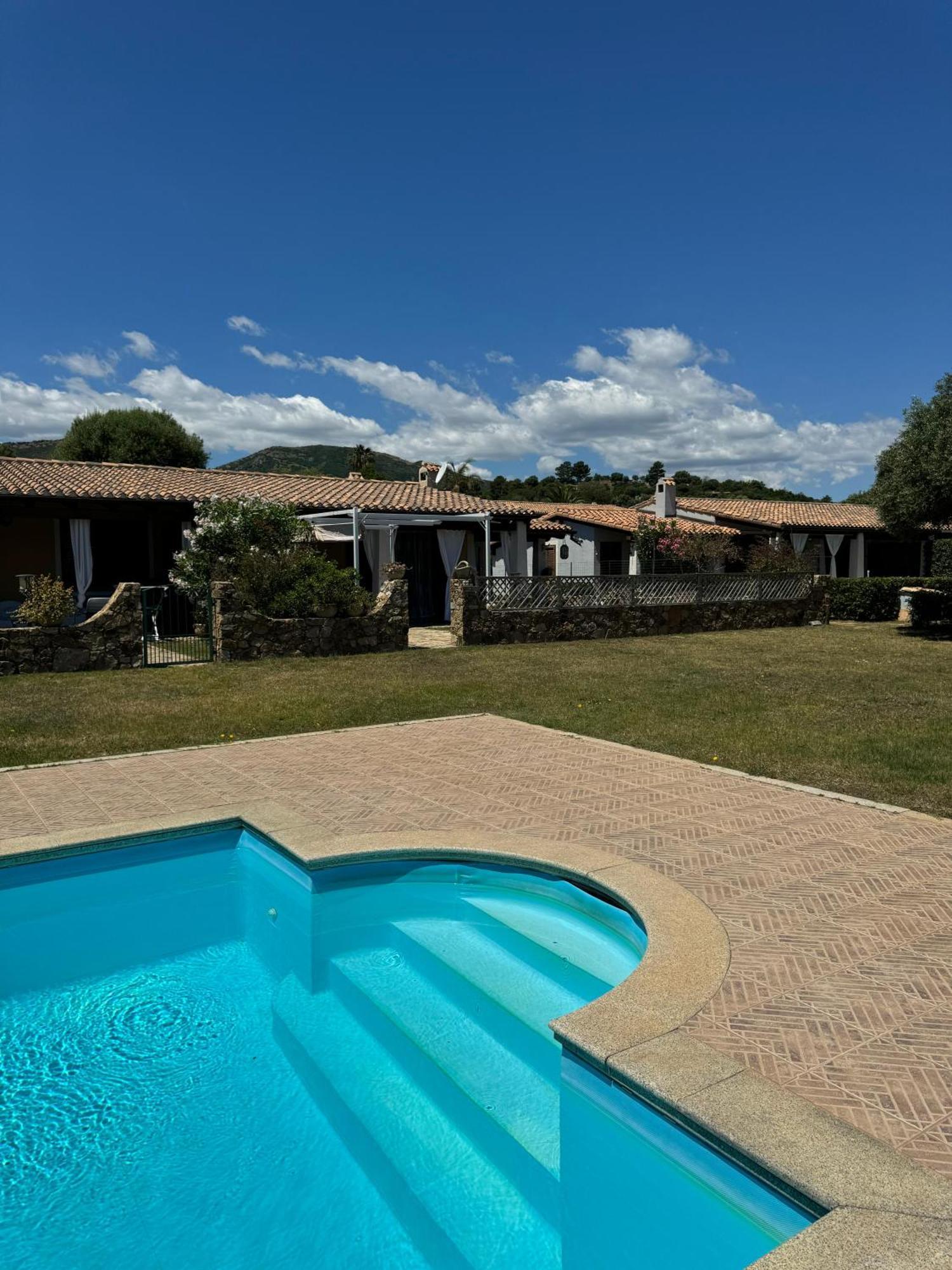 Casa Vacanze Con Piscina E Vista Mare Esclusiva Per Coppie E Famiglie, Relax E Tranquillita แตร์เตนิอา ภายนอก รูปภาพ