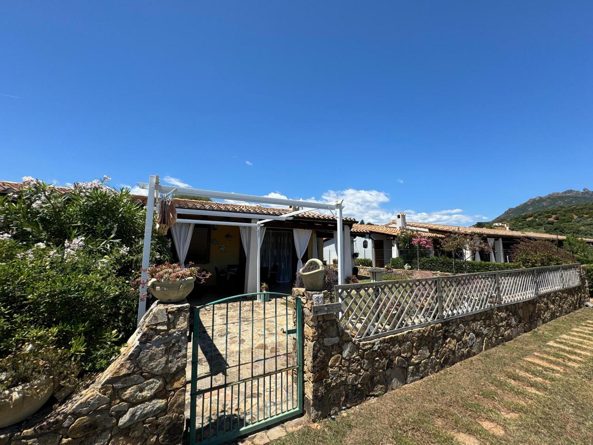 Casa Vacanze Con Piscina E Vista Mare Esclusiva Per Coppie E Famiglie, Relax E Tranquillita แตร์เตนิอา ภายนอก รูปภาพ